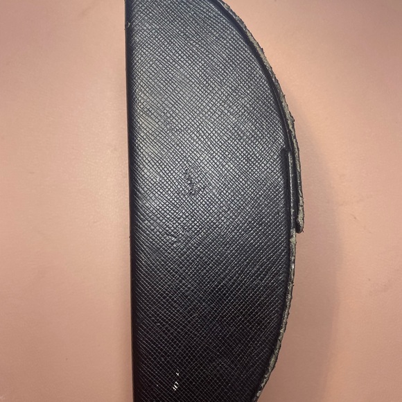 Authentic Prada sunglasses - Picture 3 of 6